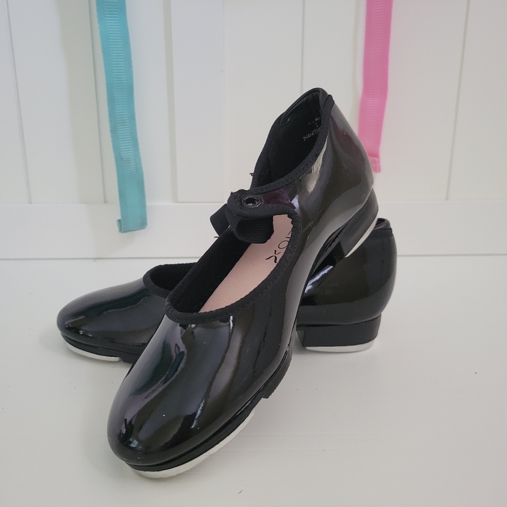 Girls Capezio tap shoes